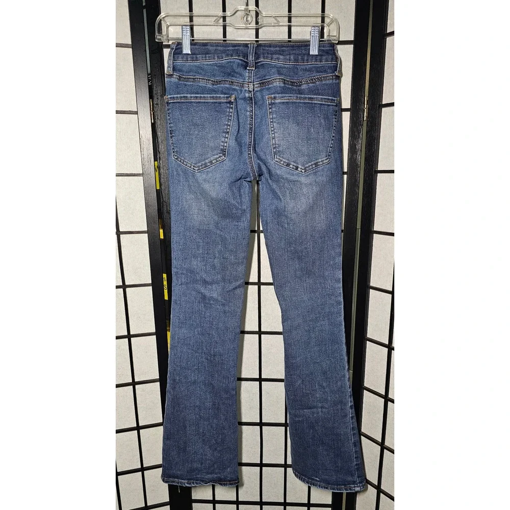 SO Low Rise Bootcut Jeans Size 3 / 26W Medium Wash‎ Stretch Denim